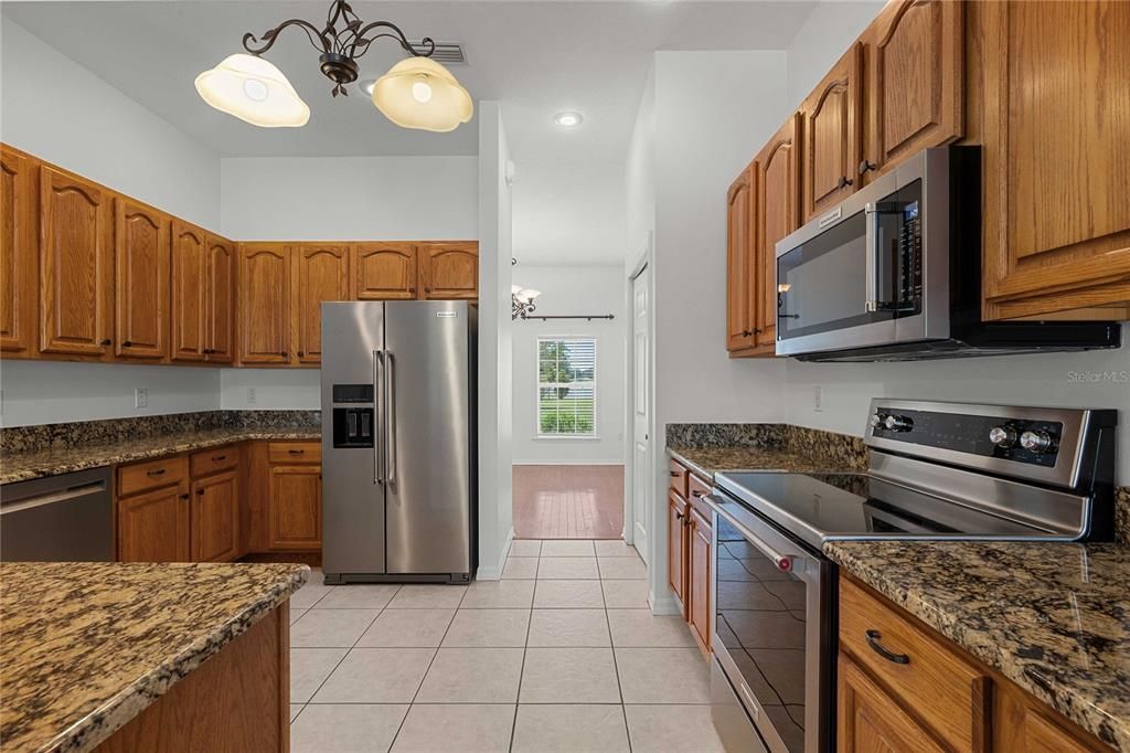 For Sale: $899,900 (4 beds, 3 baths, 2691 Square Feet)