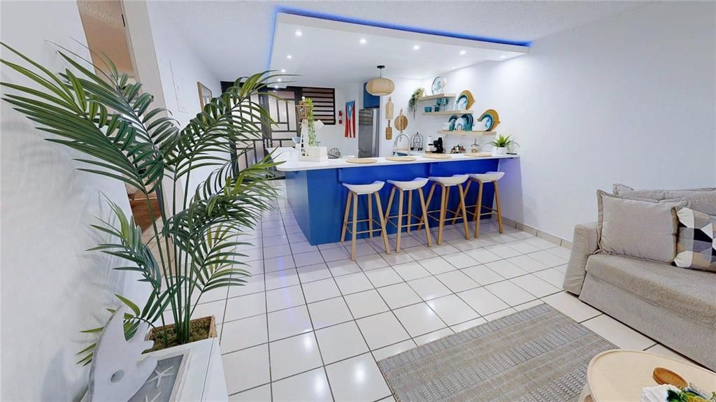 For Sale: $395,000 (2 beds, 2 baths, 1200 Square Feet)