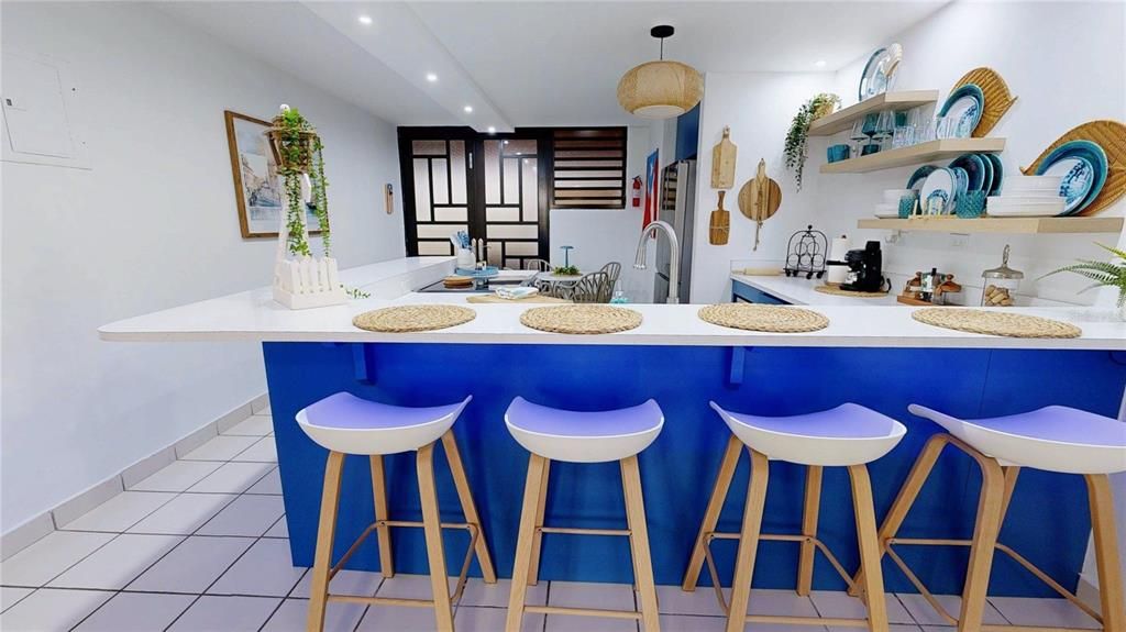 For Sale: $395,000 (2 beds, 2 baths, 1200 Square Feet)