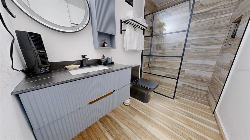 For Sale: $395,000 (2 beds, 2 baths, 1200 Square Feet)