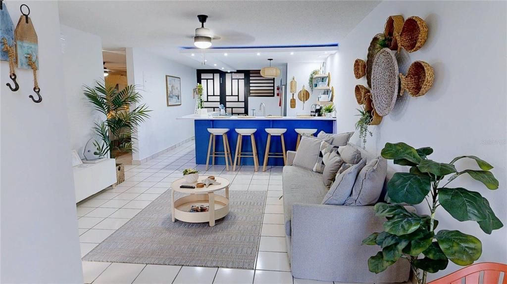 For Sale: $395,000 (2 beds, 2 baths, 1200 Square Feet)