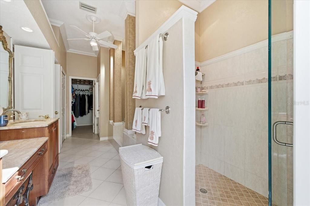 待售: $1,350,000 (4 贝兹, 3 浴室, 3429 平方英尺)