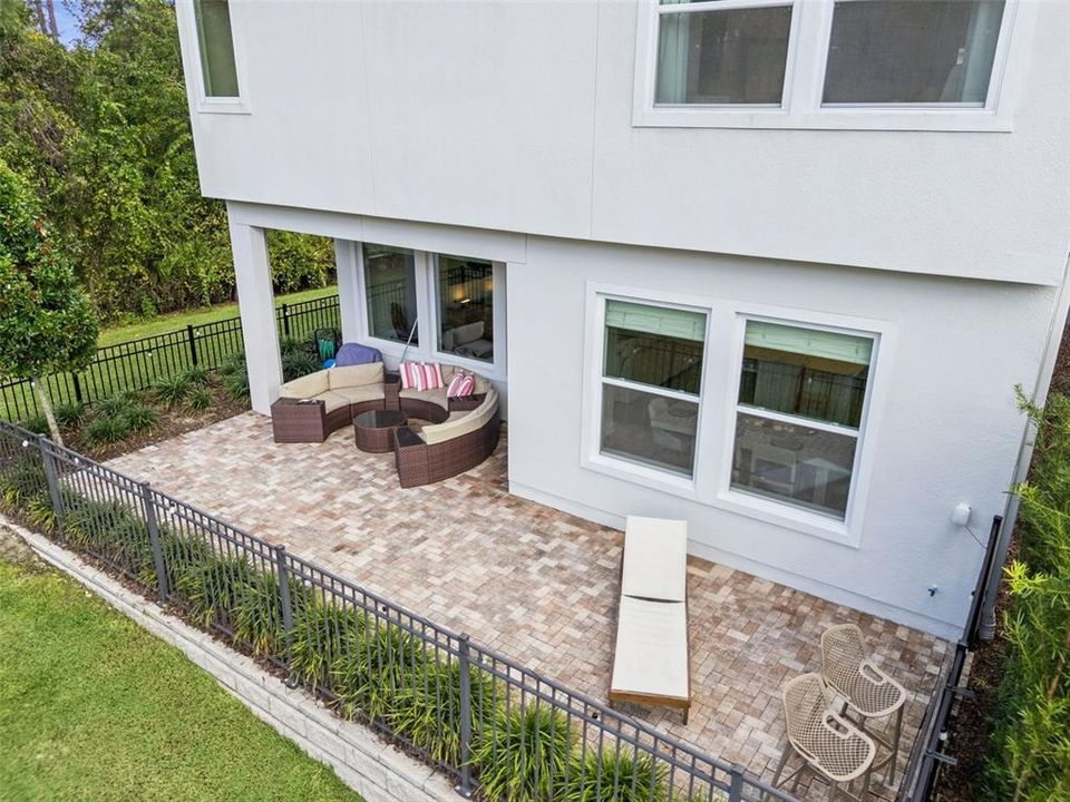 For Sale: $709,000 (3 beds, 2 baths, 2503 Square Feet)