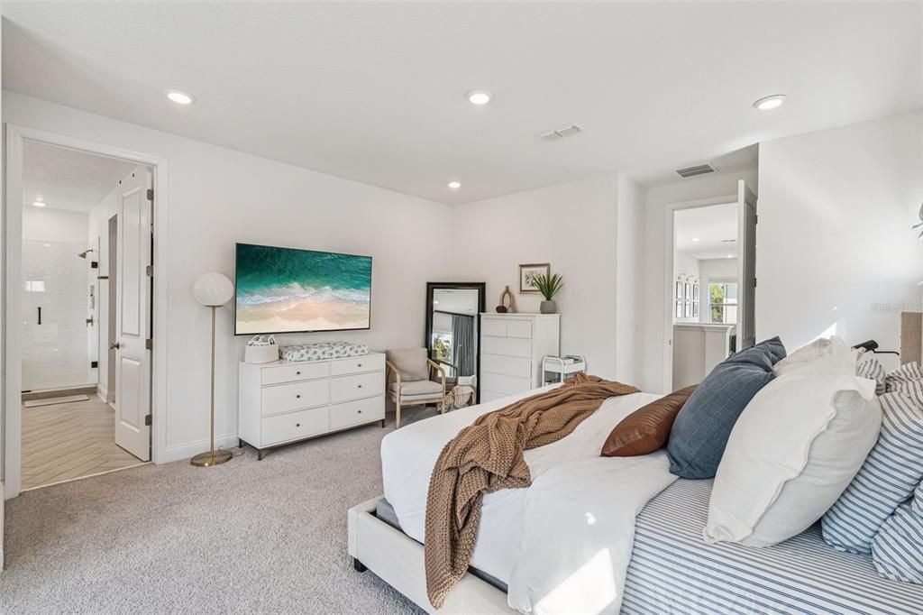 For Sale: $709,000 (3 beds, 2 baths, 2503 Square Feet)