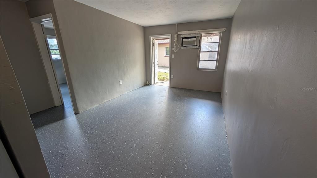 For Rent: $1,195 (2 beds, 1 baths, 624 Square Feet)