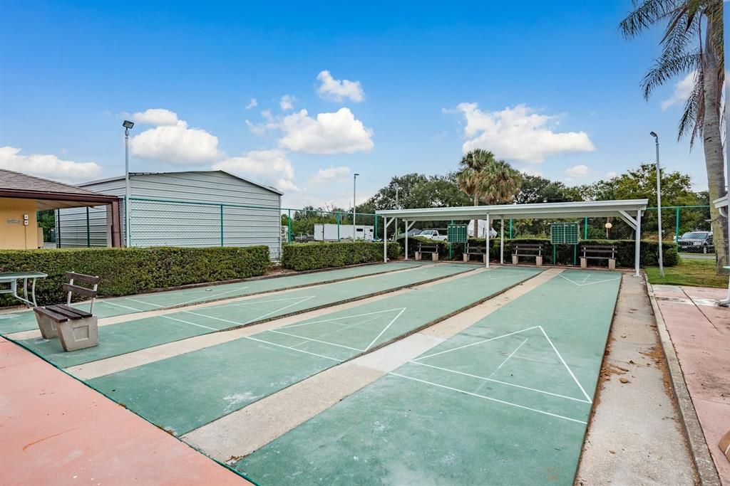 For Sale: $150,000 (2 beds, 2 baths, 1105 Square Feet)