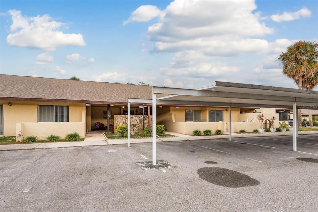 For Sale: $150,000 (2 beds, 2 baths, 1105 Square Feet)