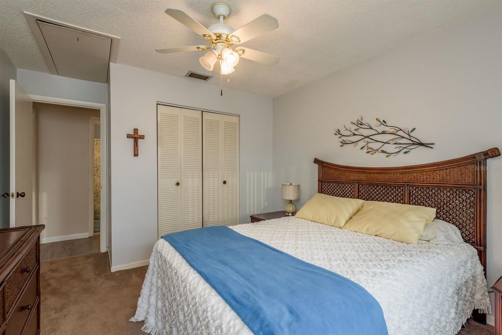 For Sale: $150,000 (2 beds, 2 baths, 1105 Square Feet)