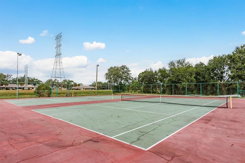 For Sale: $150,000 (2 beds, 2 baths, 1105 Square Feet)