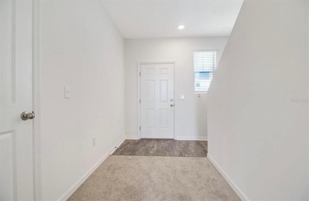 For Sale: $258,000 (3 beds, 2 baths, 1404 Square Feet)