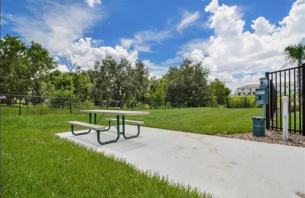 For Sale: $258,000 (3 beds, 2 baths, 1404 Square Feet)