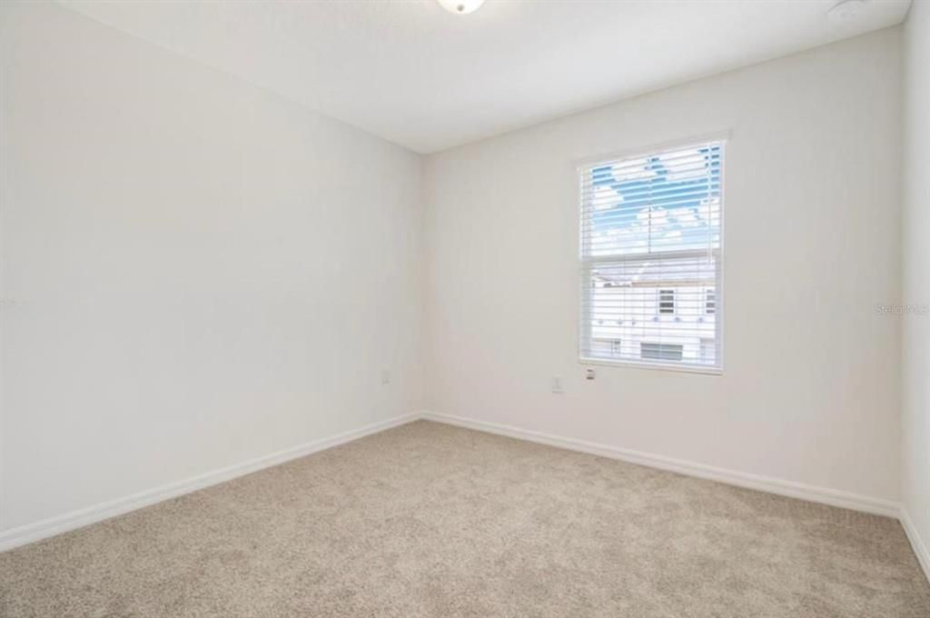 For Sale: $258,000 (3 beds, 2 baths, 1404 Square Feet)