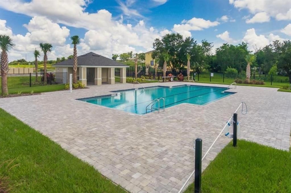 For Sale: $258,000 (3 beds, 2 baths, 1404 Square Feet)