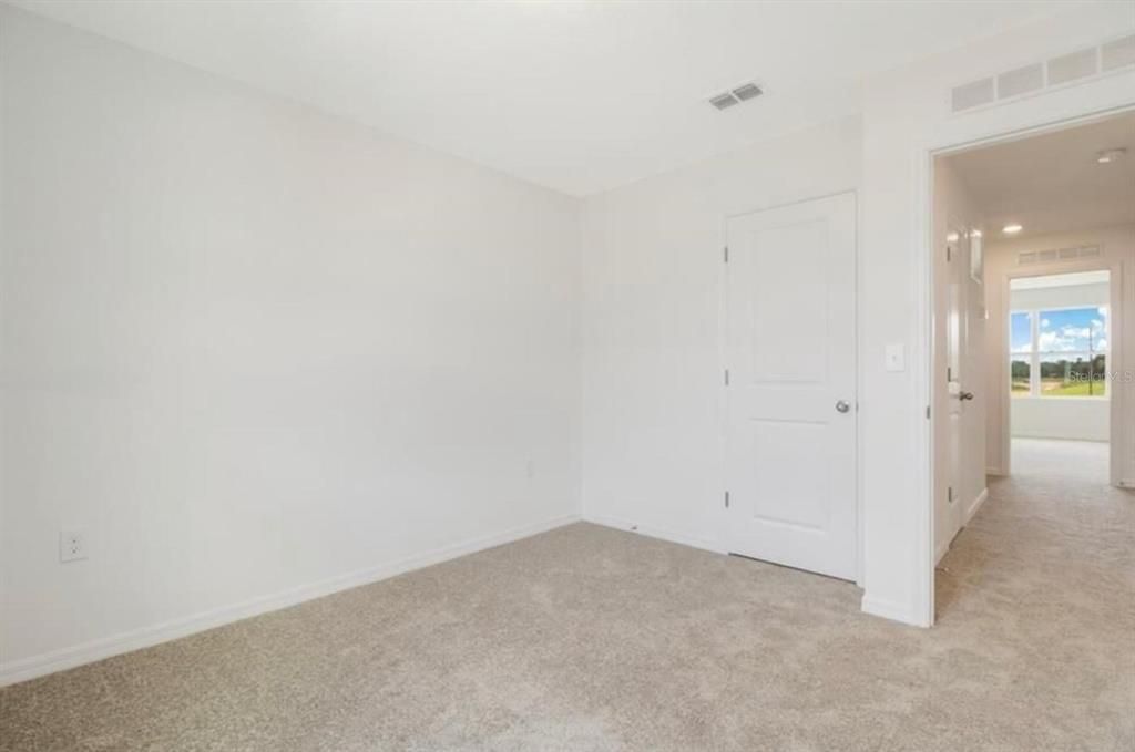 For Sale: $258,000 (3 beds, 2 baths, 1404 Square Feet)