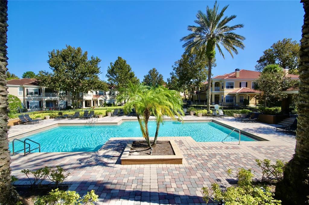 For Rent: $1,400 (1 beds, 1 baths, 833 Square Feet)