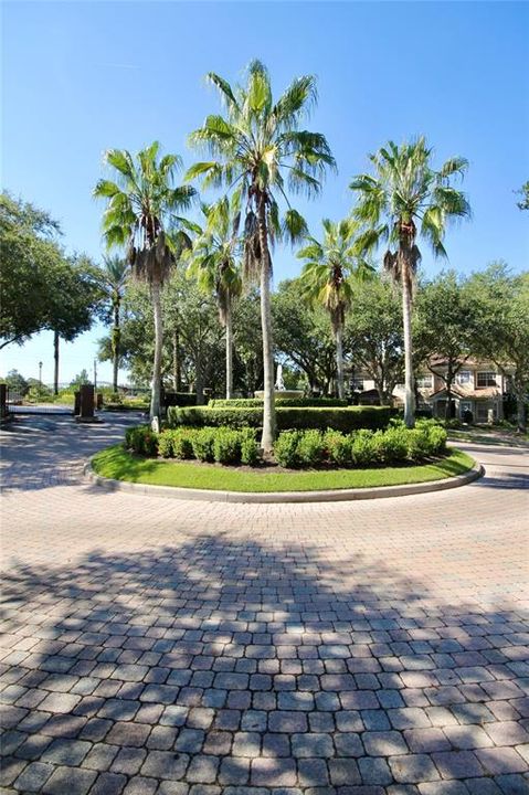 For Rent: $1,400 (1 beds, 1 baths, 833 Square Feet)