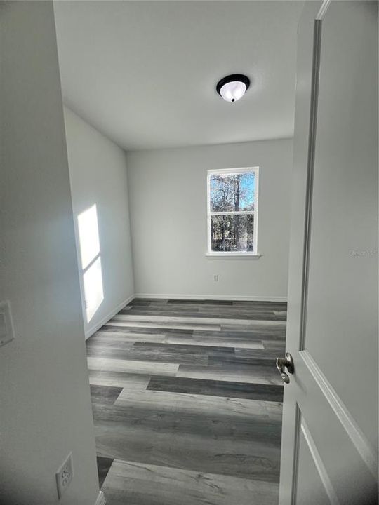 For Rent: $2,250 (4 beds, 2 baths, 1846 Square Feet)