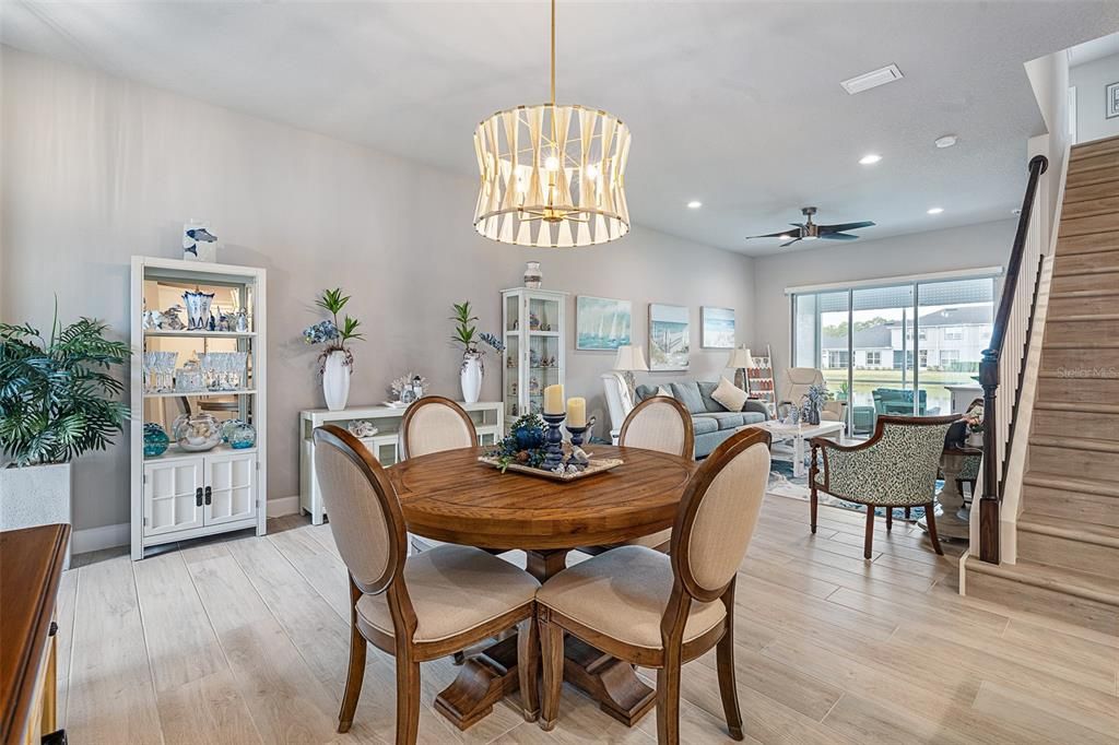 На продажу: $519,500 (3 спален, 3 ванн, 2078 Квадратных фут)