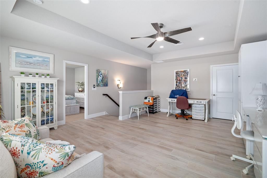 На продажу: $519,500 (3 спален, 3 ванн, 2078 Квадратных фут)