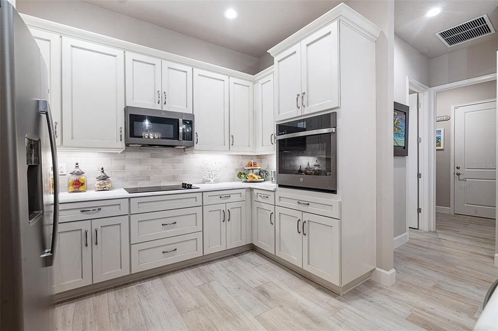 На продажу: $519,500 (3 спален, 3 ванн, 2078 Квадратных фут)