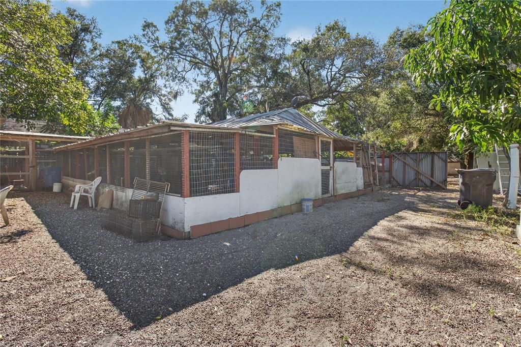 For Sale: $398,900 (0.92 acres)