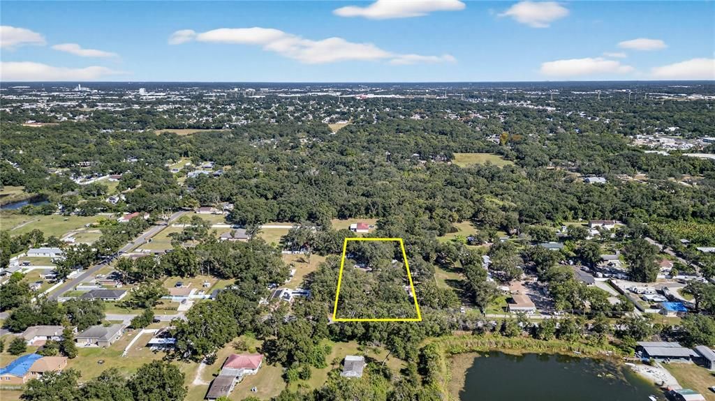 For Sale: $398,900 (0.92 acres)