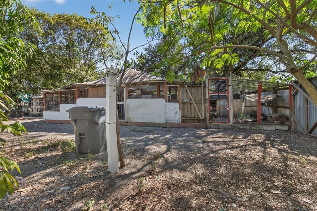 For Sale: $398,900 (0.92 acres)