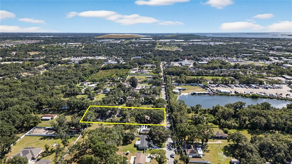 For Sale: $398,900 (0.92 acres)