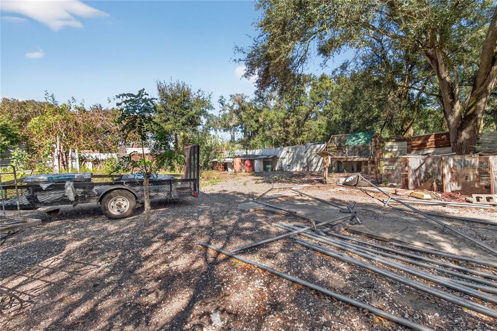 For Sale: $398,900 (0.92 acres)