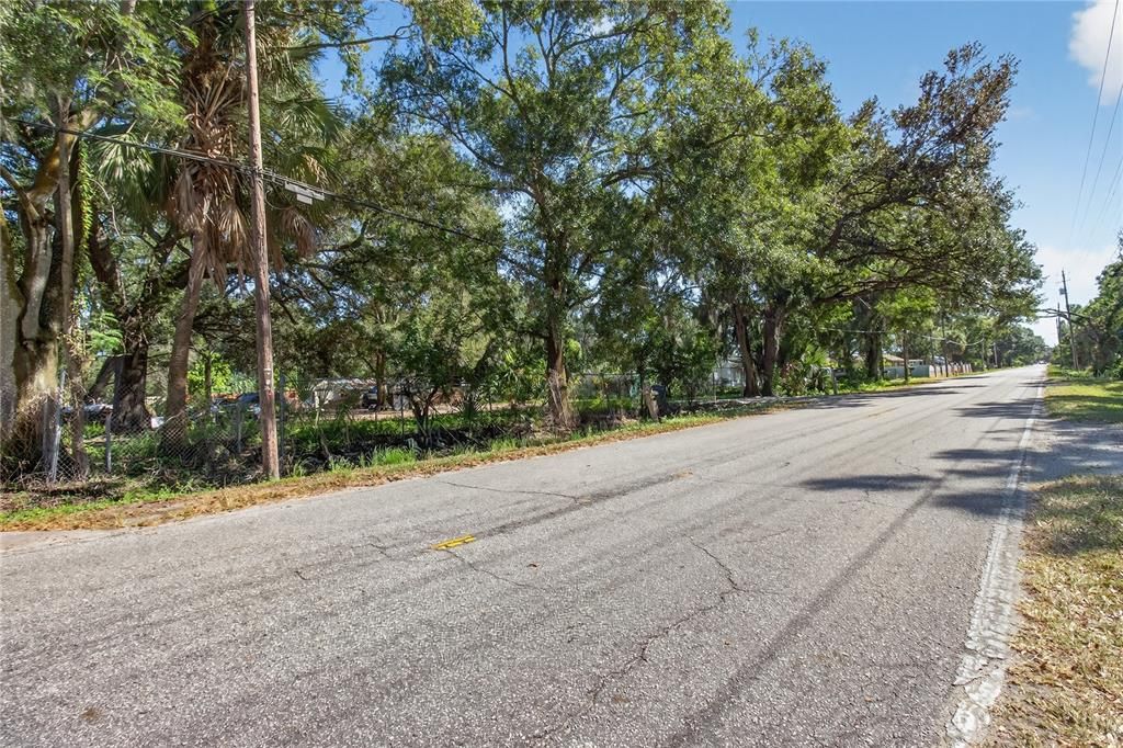 For Sale: $398,900 (0.92 acres)