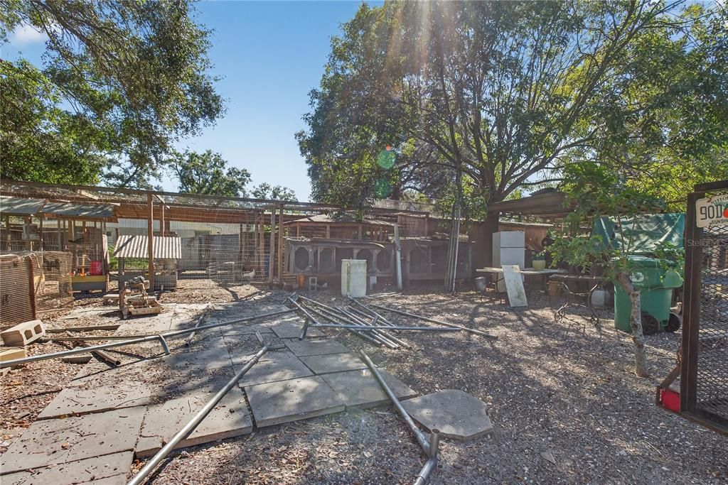 For Sale: $398,900 (0.92 acres)