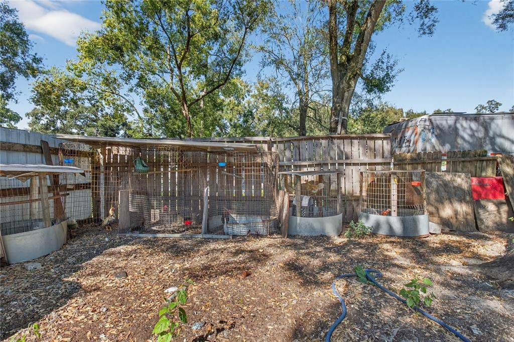 For Sale: $398,900 (0.92 acres)