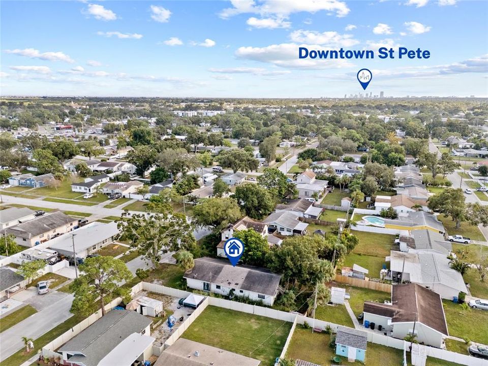 Active With Contract: $299,000 (2 beds, 2 baths, 1920 Square Feet)