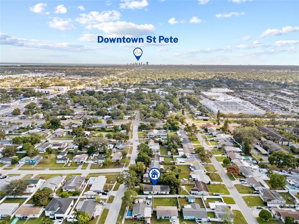 Active With Contract: $299,000 (2 beds, 2 baths, 1920 Square Feet)