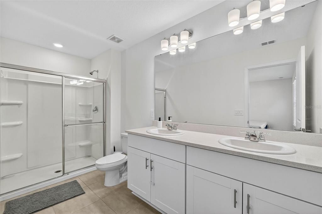 For Rent: $2,100 (3 beds, 2 baths, 1553 Square Feet)