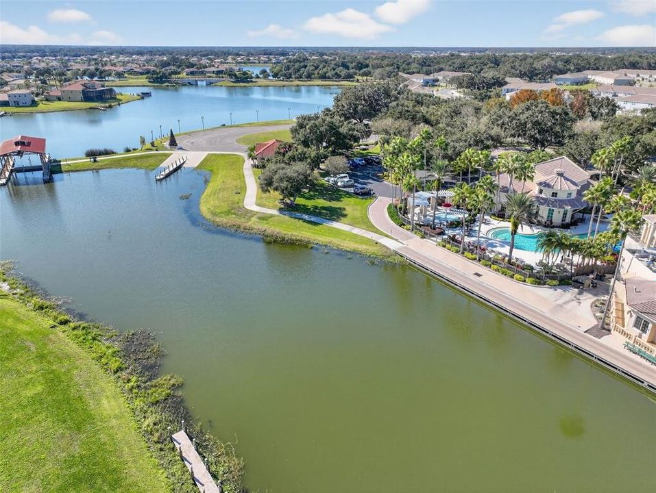 For Rent: $2,100 (3 beds, 2 baths, 1553 Square Feet)