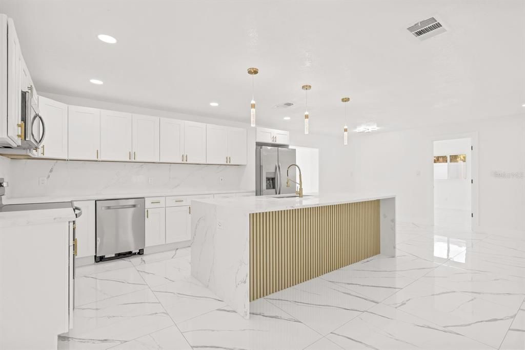 待售: $679,900 (4 贝兹, 3 浴室, 2287 平方英尺)