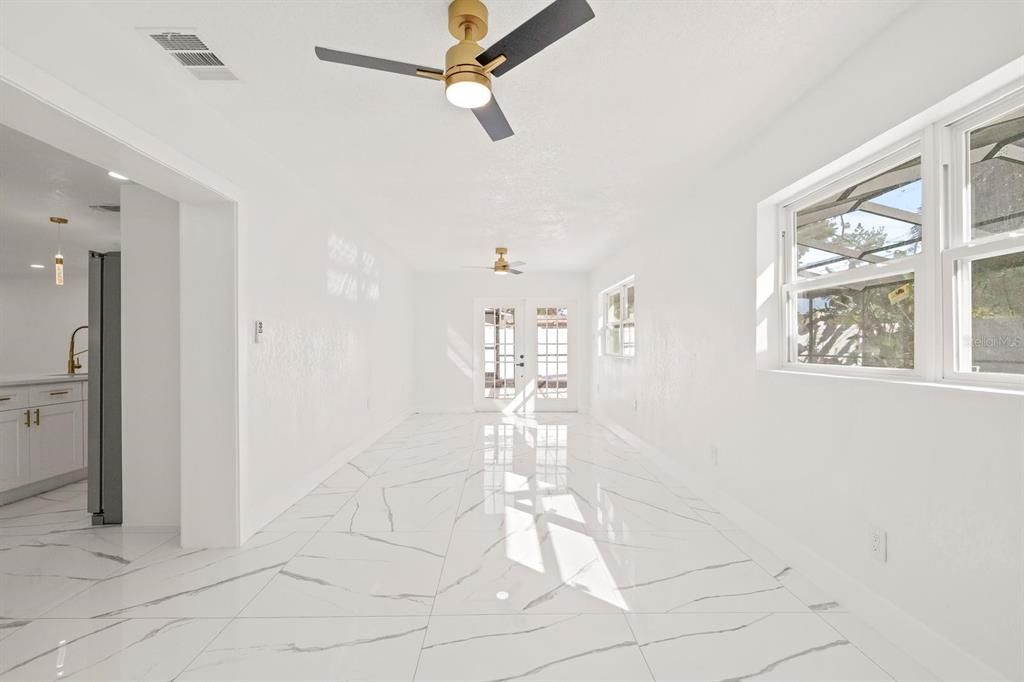 待售: $679,900 (4 贝兹, 3 浴室, 2287 平方英尺)