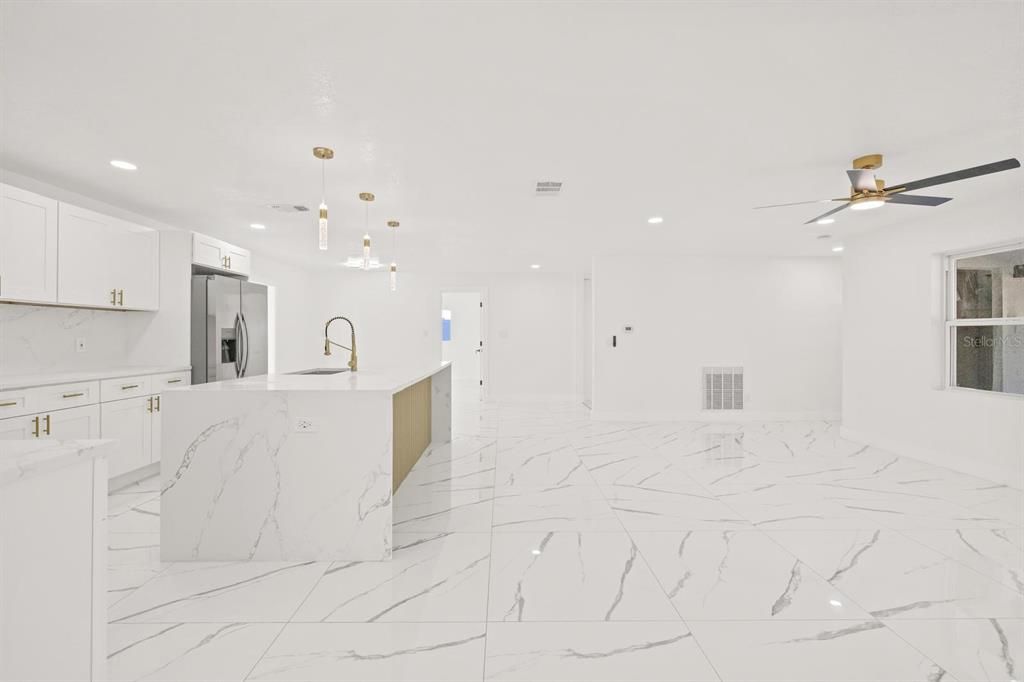 待售: $679,900 (4 贝兹, 3 浴室, 2287 平方英尺)