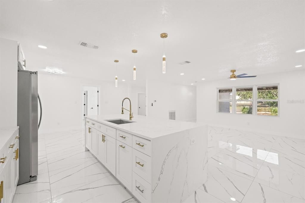 待售: $679,900 (4 贝兹, 3 浴室, 2287 平方英尺)