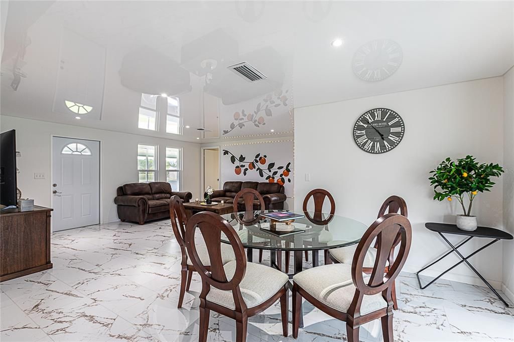 For Sale: $295,000 (3 beds, 2 baths, 1200 Square Feet)