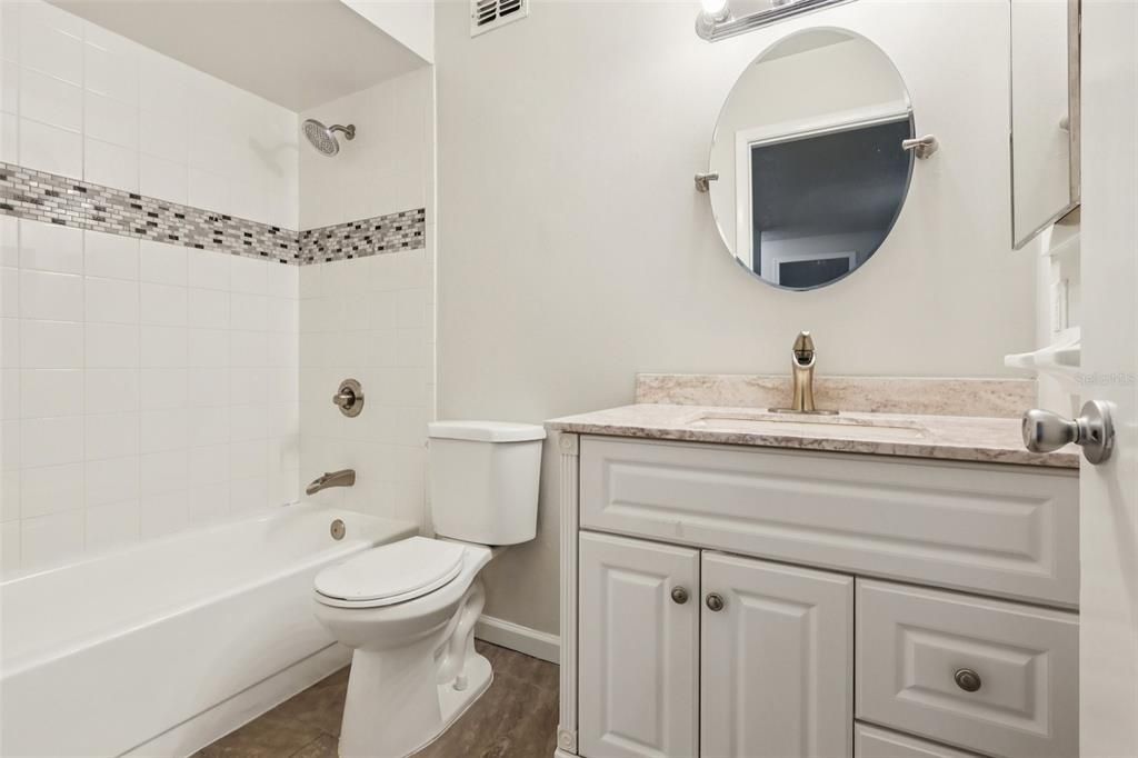 En Venta: $549,900 (3 camas, 3 baños, 2588 Pies cuadrados)