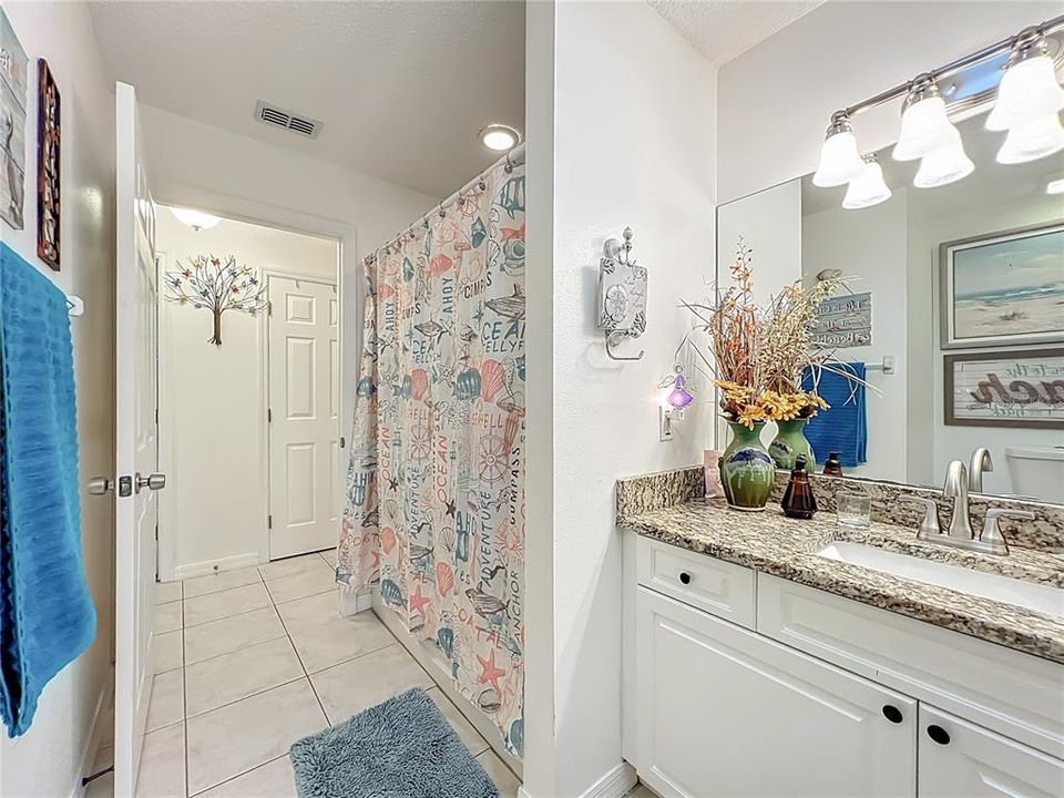 For Sale: $550,000 (3 beds, 2 baths, 2291 Square Feet)