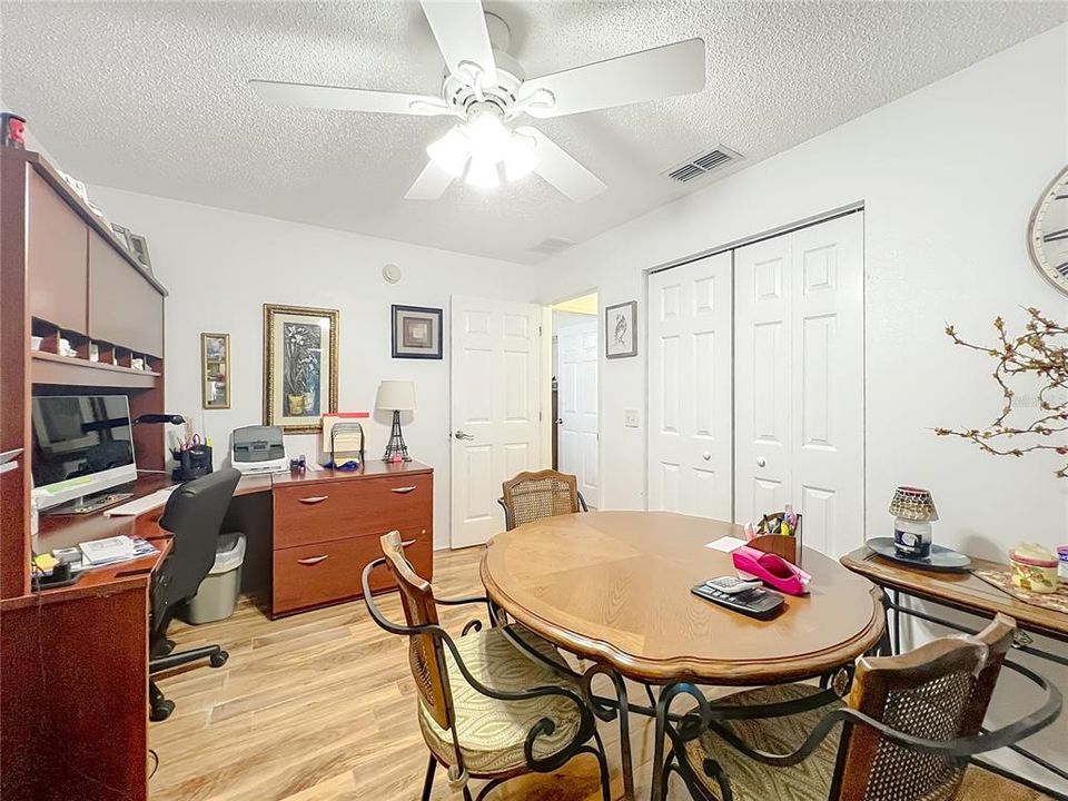 For Sale: $550,000 (3 beds, 2 baths, 2291 Square Feet)