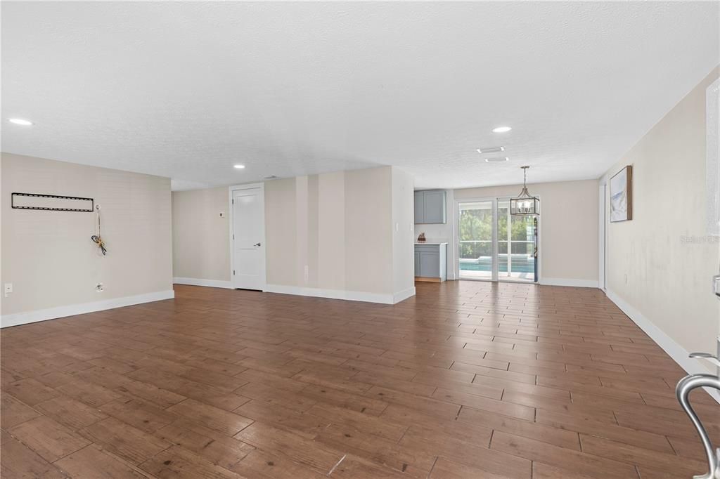 En Venta: $450,000 (2 camas, 2 baños, 1232 Pies cuadrados)