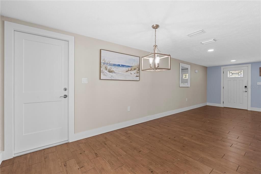 En Venta: $450,000 (2 camas, 2 baños, 1232 Pies cuadrados)