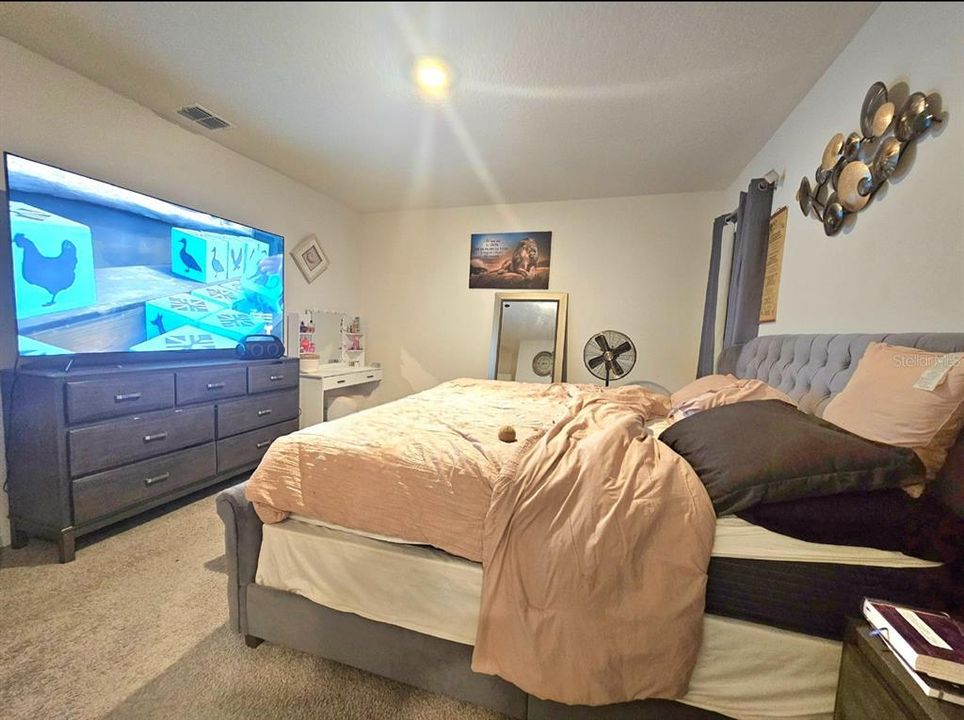 待售: $399,000 (4 贝兹, 2 浴室, 1740 平方英尺)