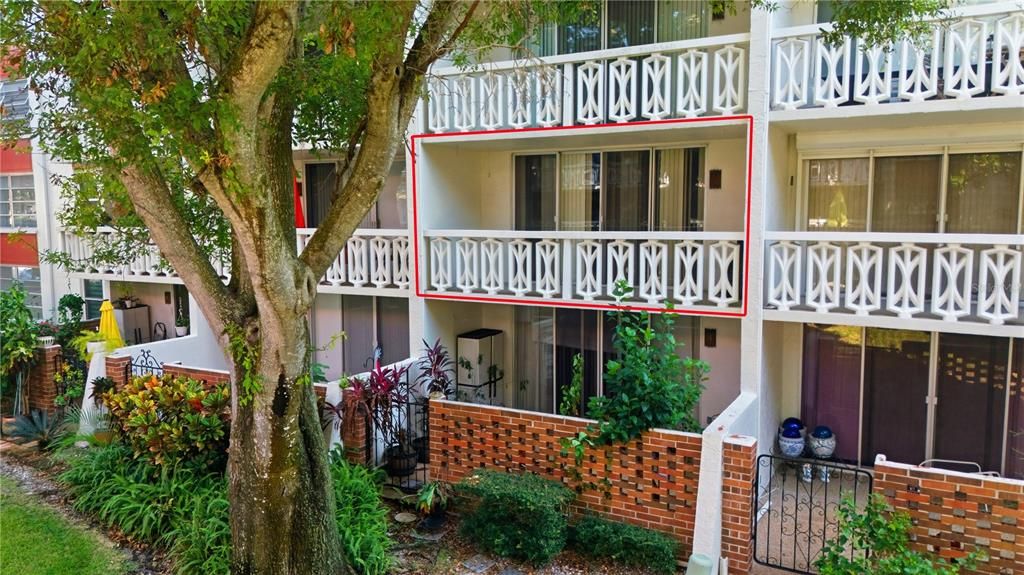 For Rent: $1,350 (1 beds, 1 baths, 775 Square Feet)