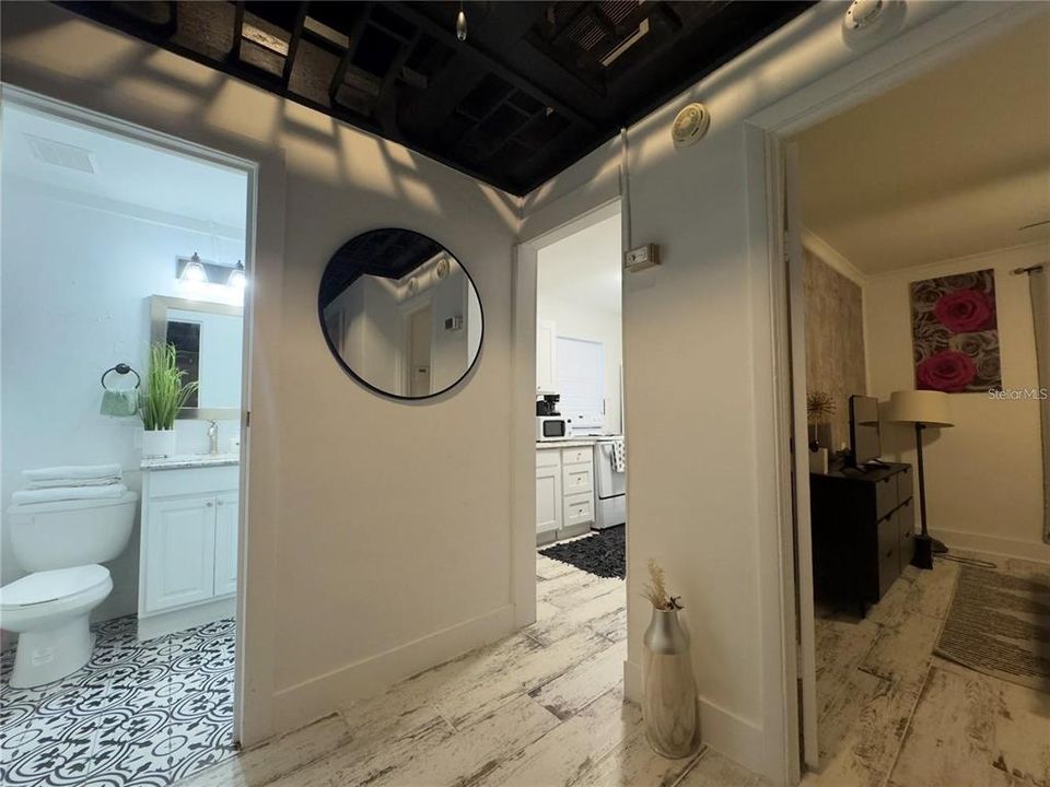 Под контрактом: $1,350,000 (6 спален, 6 ванн, 3080 Квадратных фут)