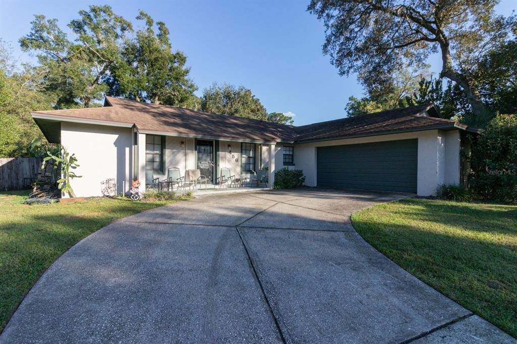 Recently Sold: $370,000 (4 beds, 2 baths, 1539 Square Feet)